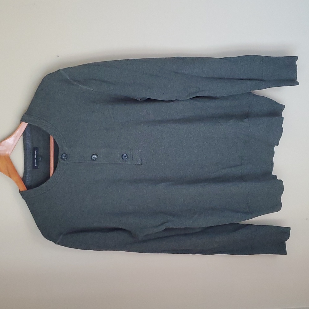 Banana Republic green sweater